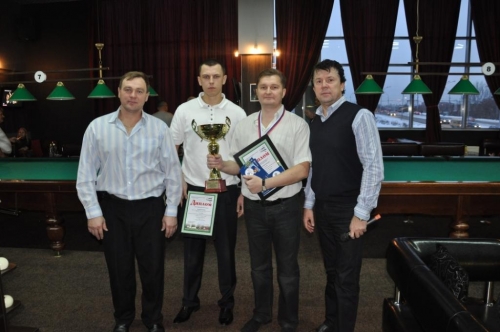 Победители турнира - Алтайская таможня и Президент ФБС АК  Г. Л. Богушевский